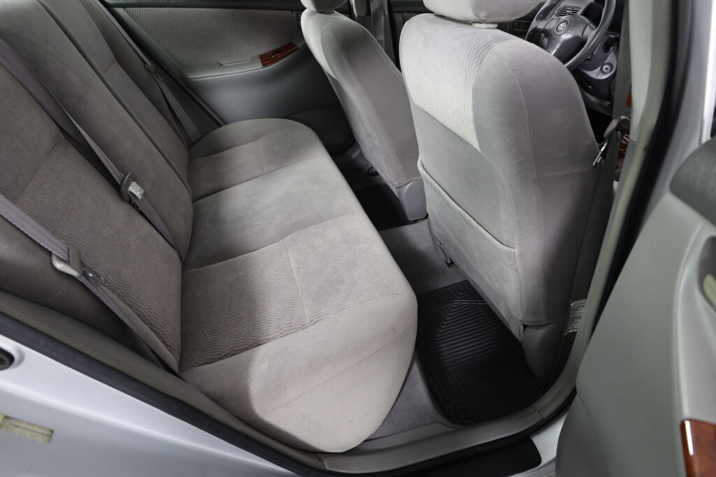 Used 2005 Toyota Corolla LE FWD image 22