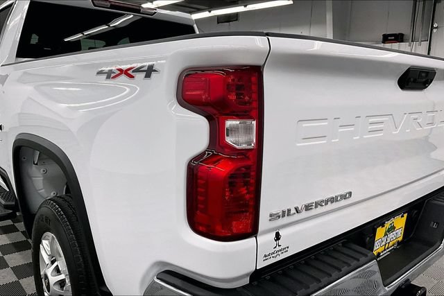 Used 2025 Chevrolet Silverado 2500 LT w/ Convenience Package AWD/4WD image 35
