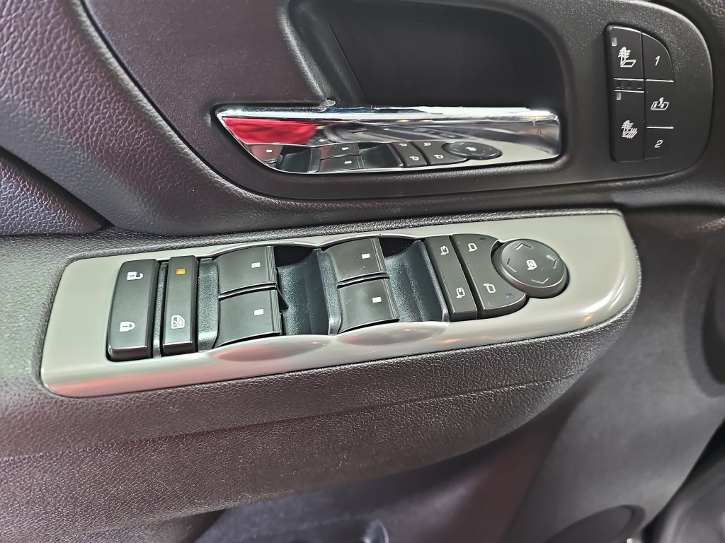 Used 2010 Chevrolet Suburban LT AWD/4WD image 32