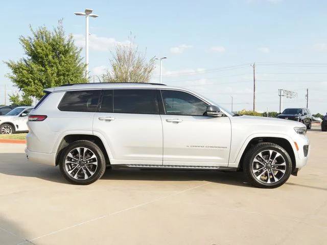 Certified 2023 Jeep Grand Cherokee L Overland w/ Luxury Tech Group IV AWD/4WD image 10