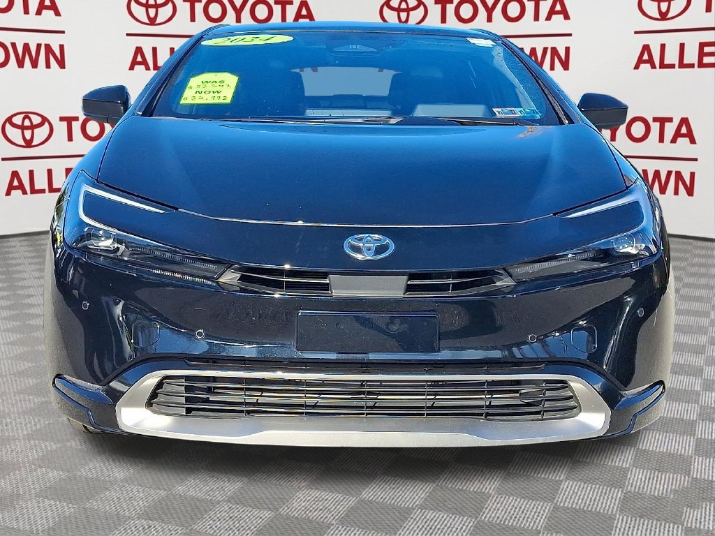 Used 2024 Toyota Prius Prime FWD image 2