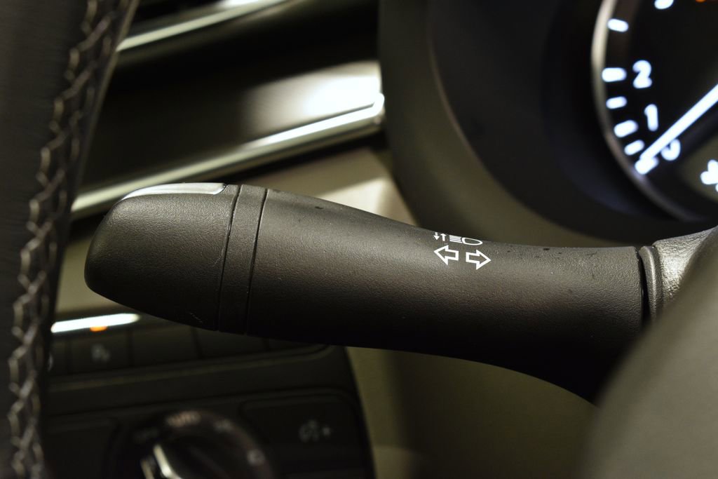 Certified 2025 INFINITI QX50 Luxe image 18