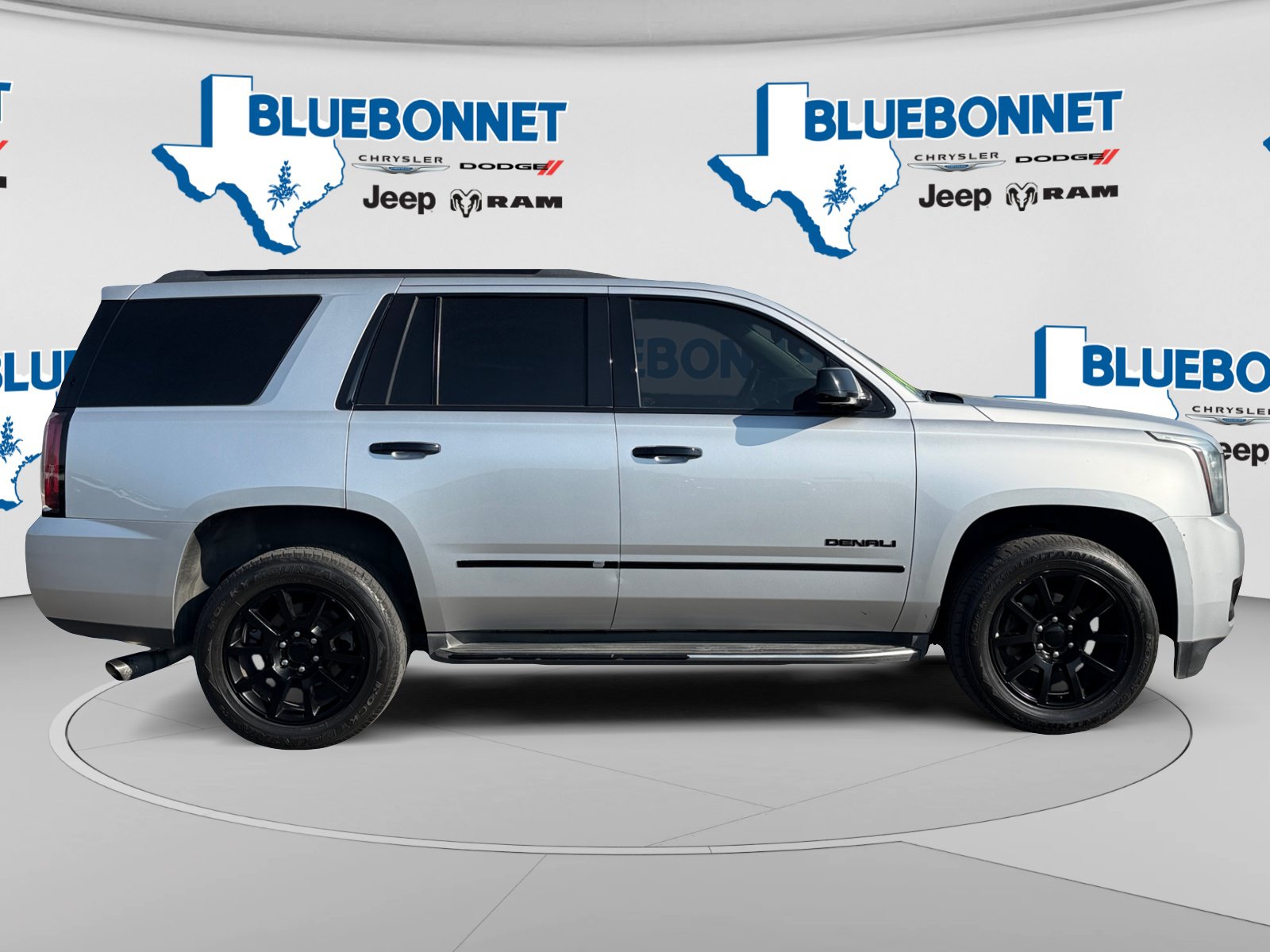 Used 2018 GMC Yukon Denali RWD image 4