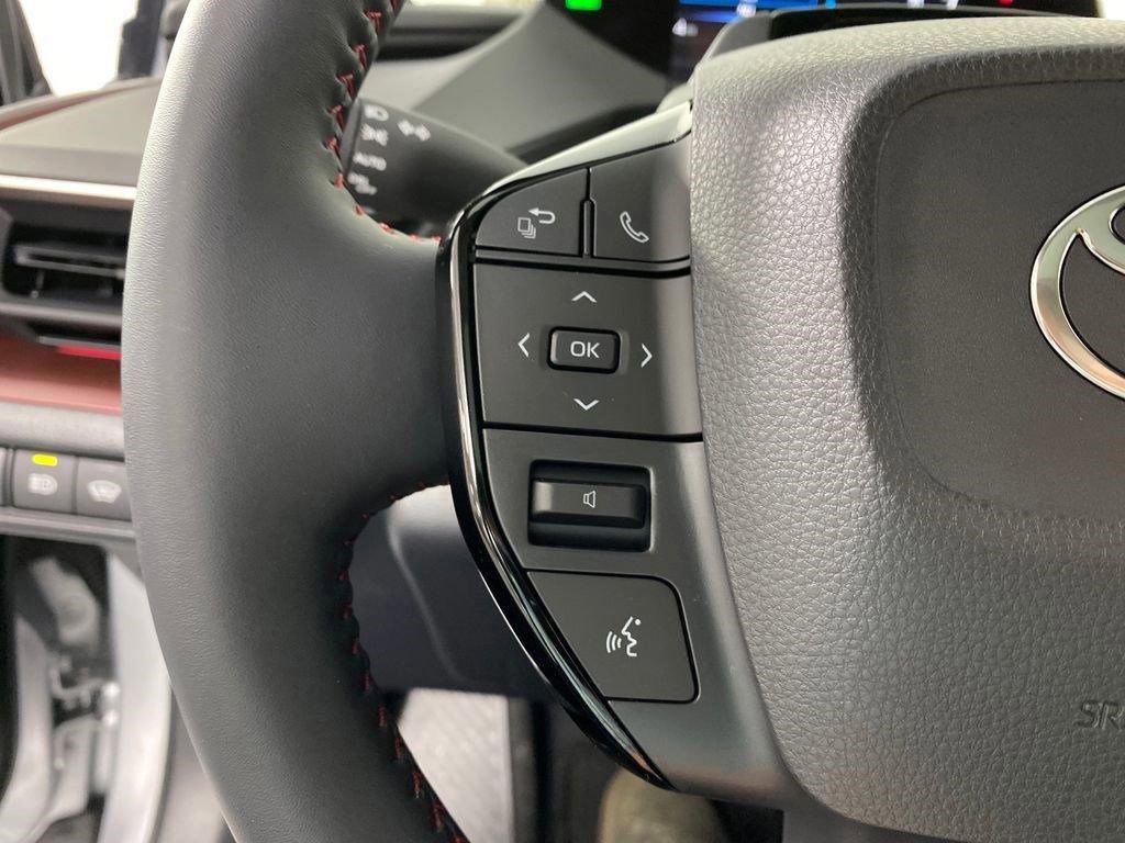 New 2026 Toyota Prius Plug-In Hybrid FWD image 15