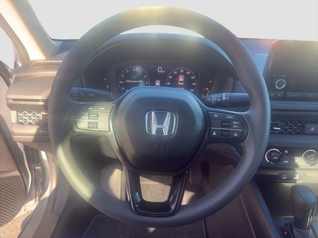 Used 2025 Honda Accord LX image 5
