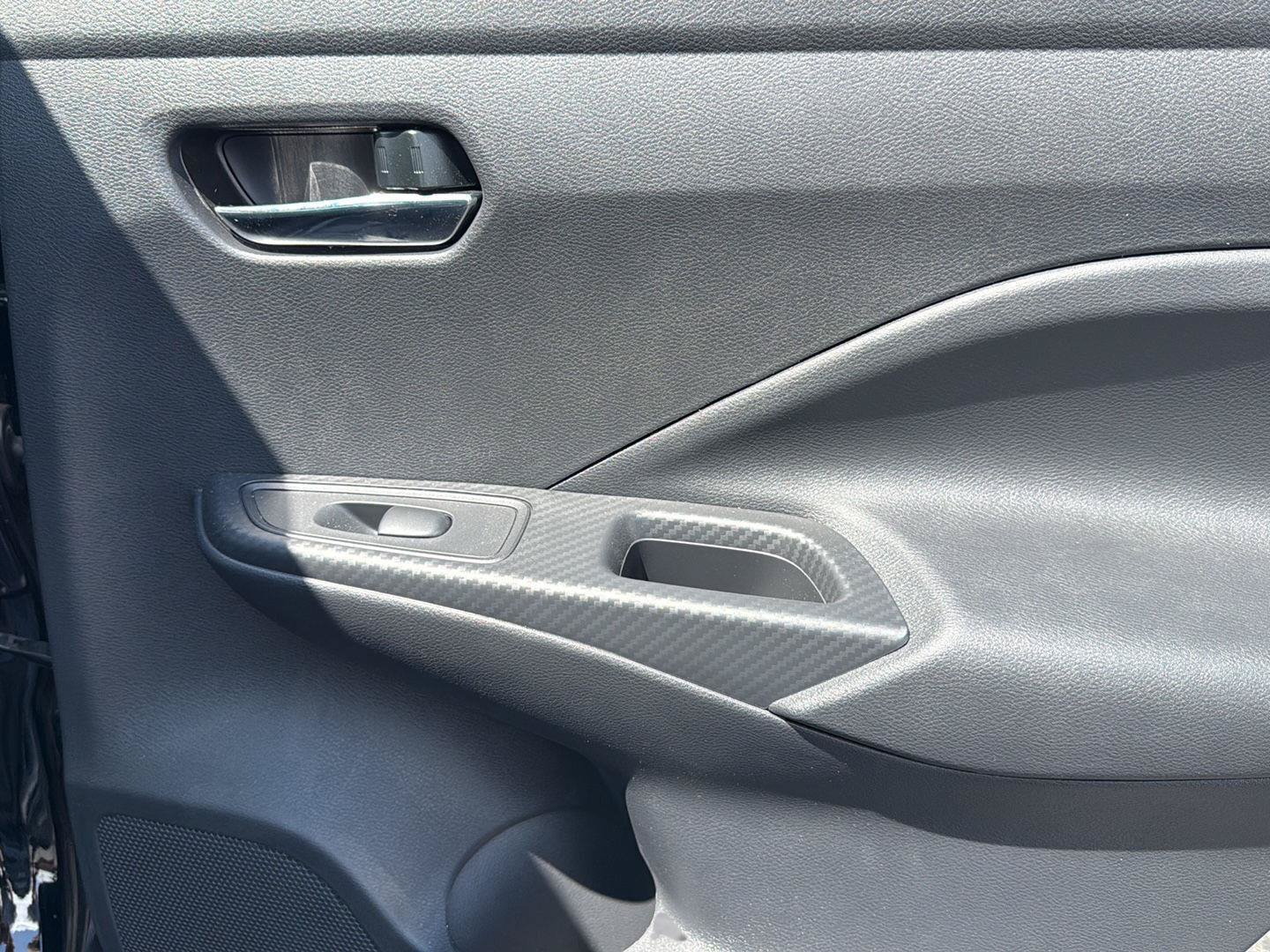 New 2025 Nissan Versa SV w/ Trunk Package FWD image 24