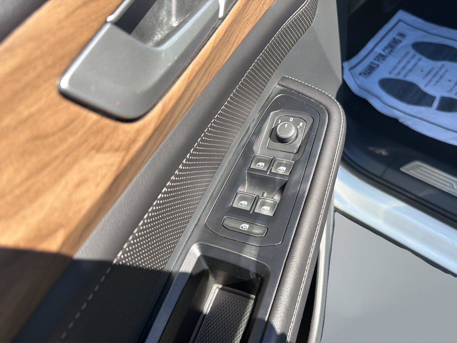 New 2025 Volkswagen Atlas SE AWD/4WD image 44