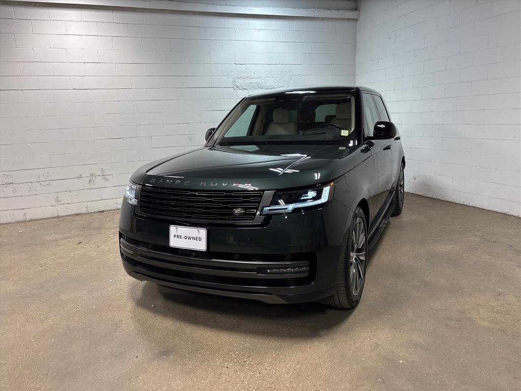 Used 2023 Land Rover Range Rover SE image 2