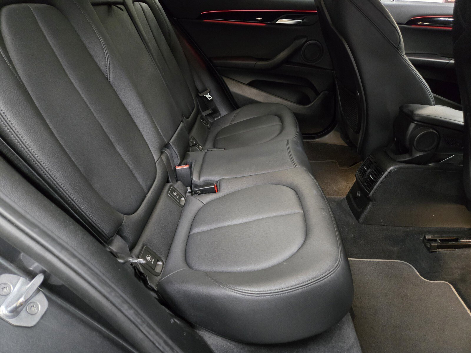 Used 2018 BMW X2 sDrive28i w/ Convenience Package image 12