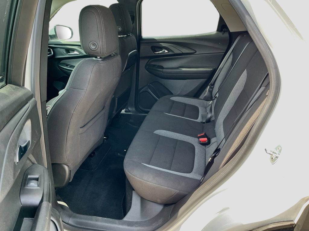 Used 2023 Chevrolet TrailBlazer LT w/ Convenience Package FWD image 23