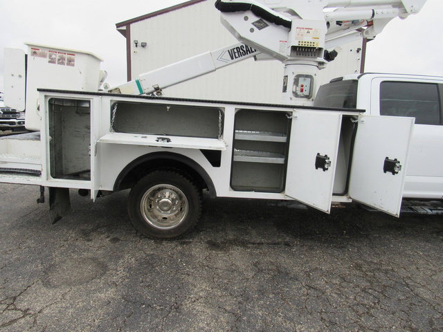 Used 2017 Ford F550 2WD Crew Cab Super Duty image 21