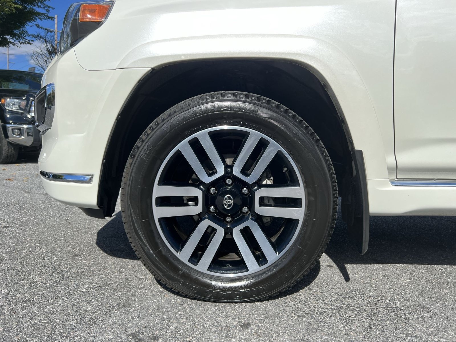 Used 2023 Toyota 4Runner Limited AWD/4WD image 12