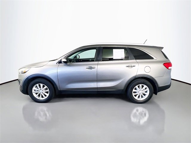 Used 2017 Kia Sorento LX image 4