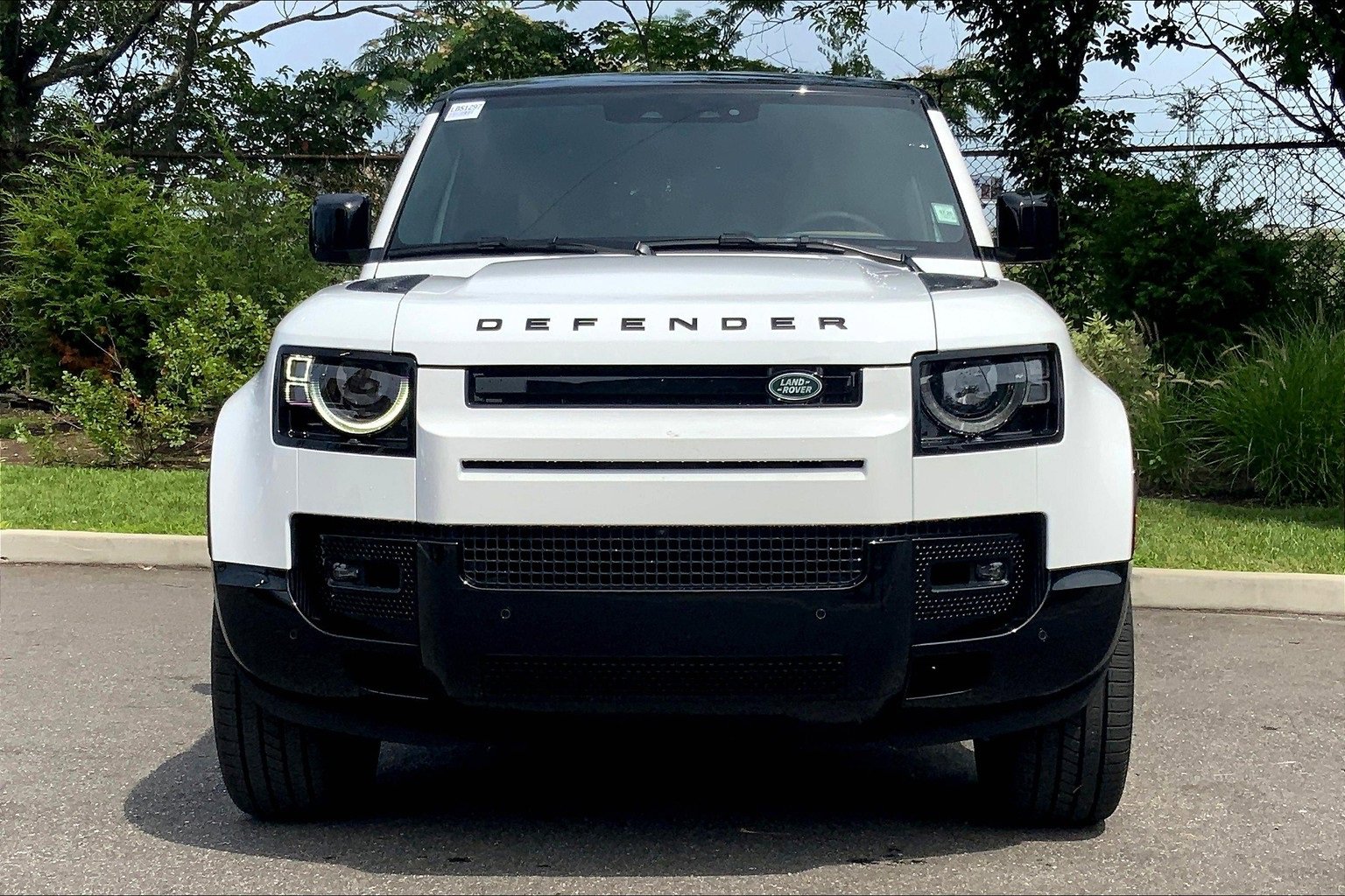 New 2025 Land Rover Defender 130 V8 image 3