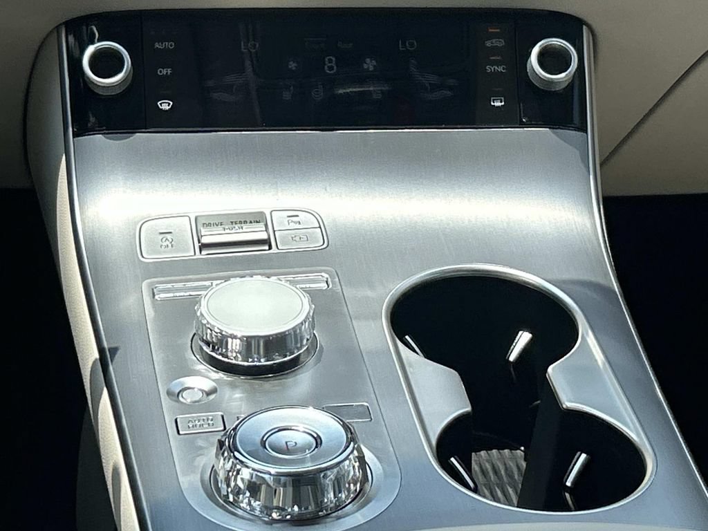New 2027 Genesis GV70 2.5T Select AWD/4WD image 27