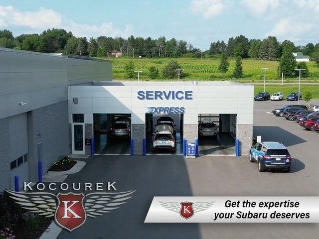 Used 2023 Subaru Outback Premium image 32