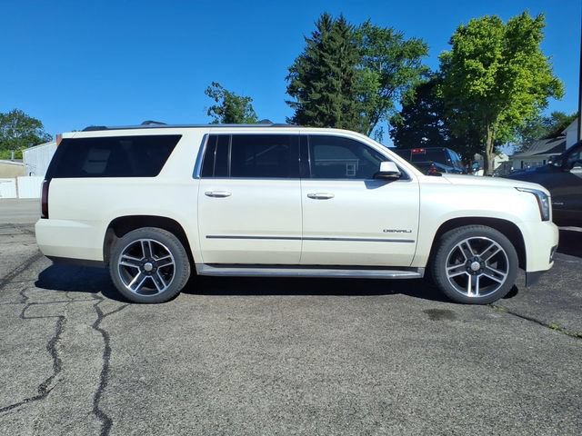 Used 2015 GMC Yukon XL Denali w/ Touring Package AWD/4WD image 8
