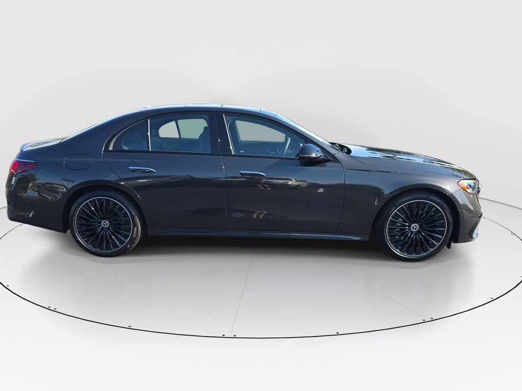 New 2026 Mercedes-Benz E 350 4MATIC Sedan image 4