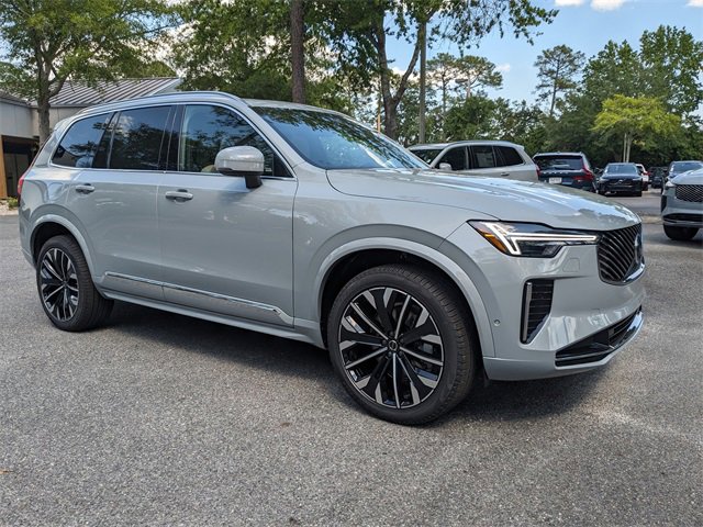 New 2025 Volvo XC90 B6 Plus w/ Protection Package Premier image 2