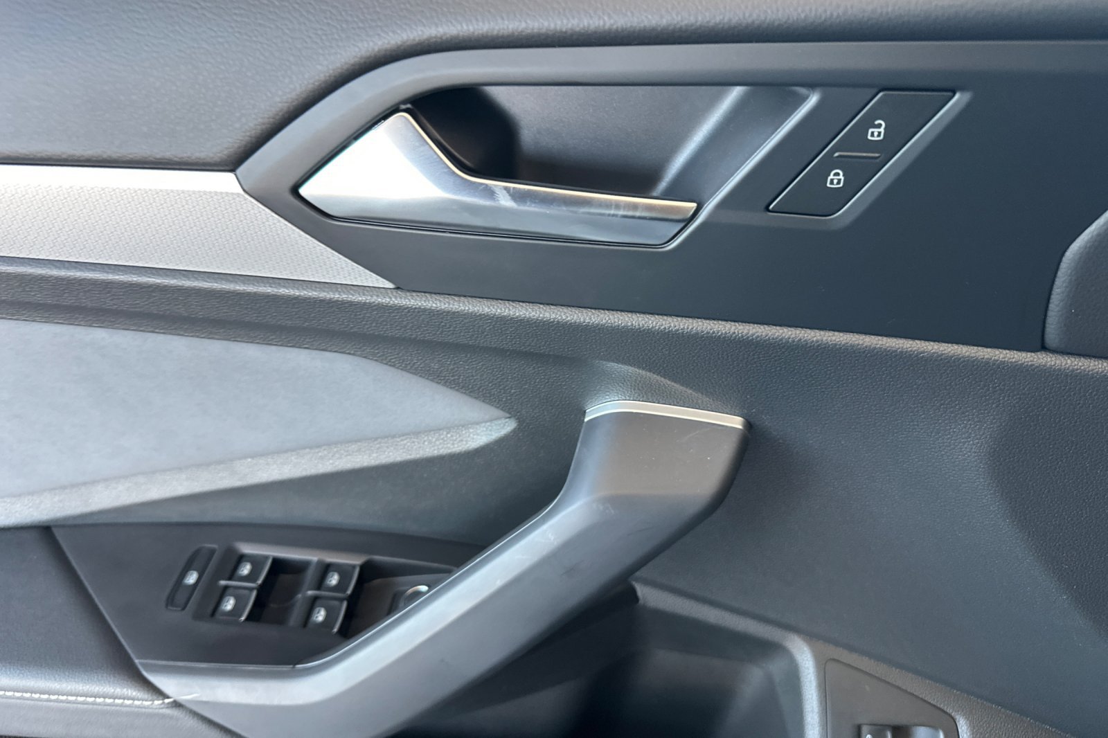 New 2026 Volkswagen Jetta SE FWD image 11
