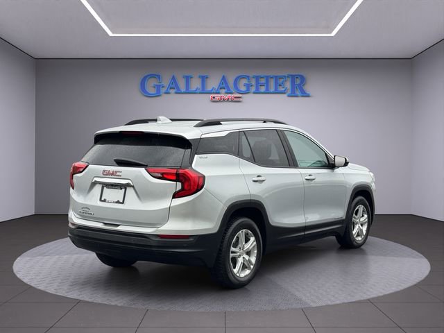 Used 2021 GMC Terrain SLE w/ Driver Convenience Package FWD image 4