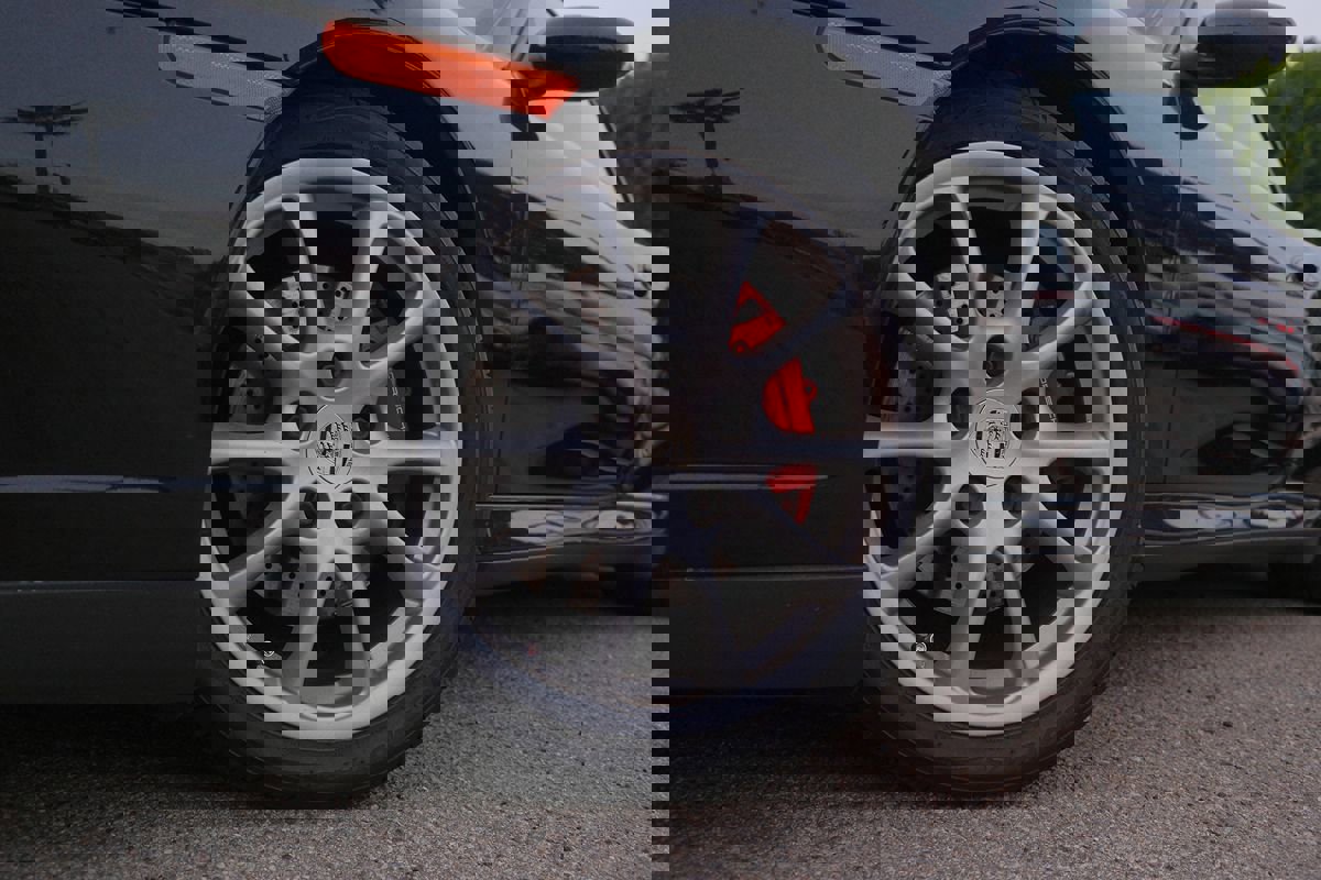 Used 2004 Porsche 911 Carrera 4S image 41