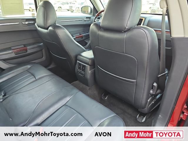 Used 2009 Chrysler 300 C w/ Luxury Group II image 32