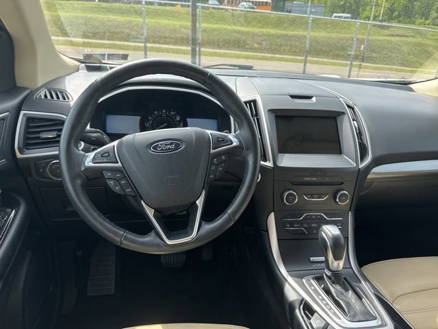 Used 2017 Ford Edge SEL w/ Equipment Group 201A AWD/4WD image 13