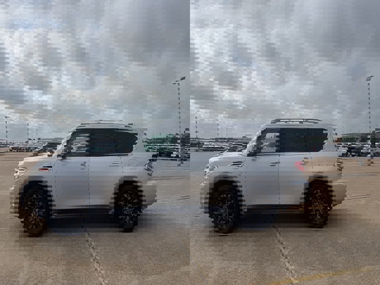 Used 2017 Nissan Armada Platinum image 12