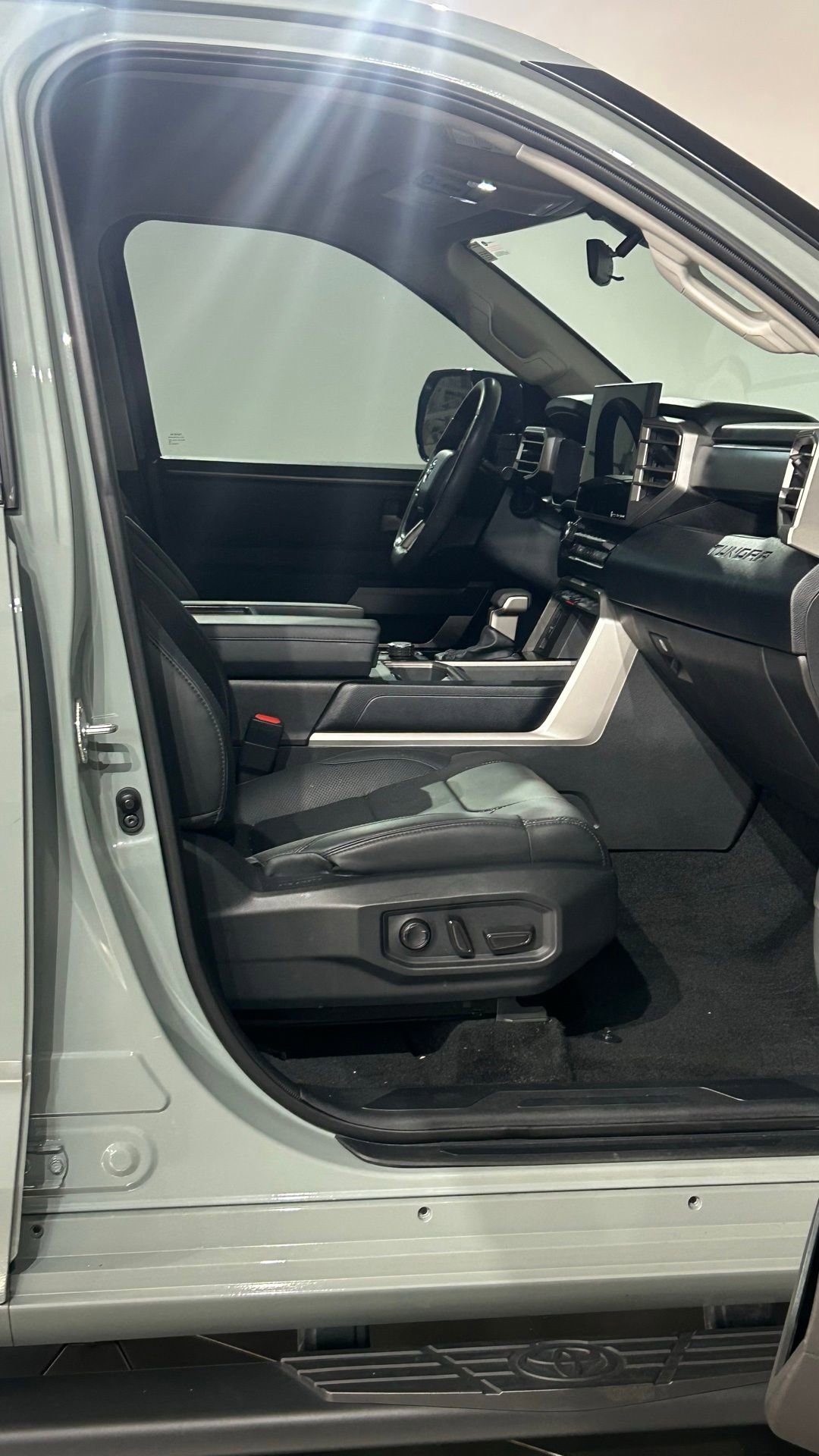 Used 2024 Toyota Tundra SR5 w/ SR5 Premium Package image 46