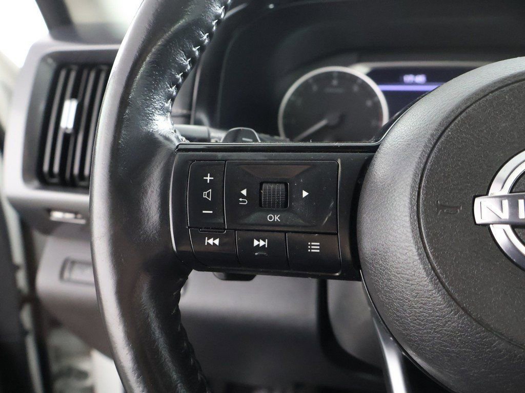 Used 2023 Nissan Pathfinder SL image 43