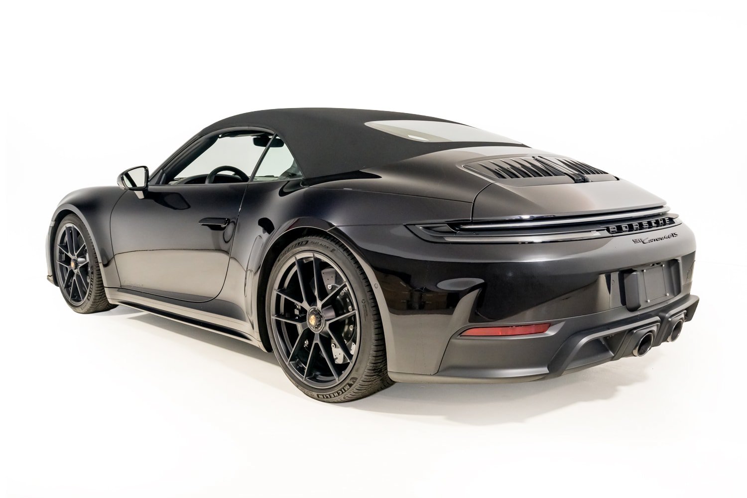 Used 2026 Porsche 911 Carrera 4 GTS AWD/4WD image 4