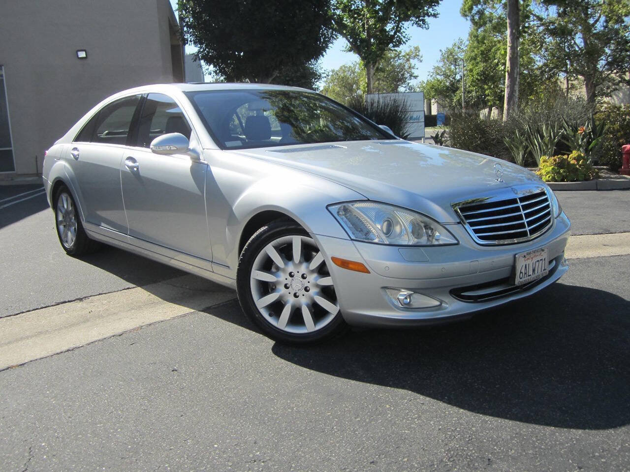 Used 2008 Mercedes-Benz S 550 image 2