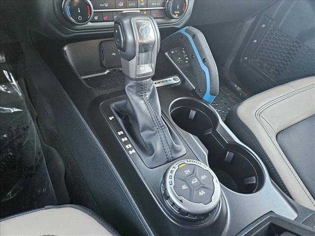 Used 2022 Ford Bronco Wildtrak image 12