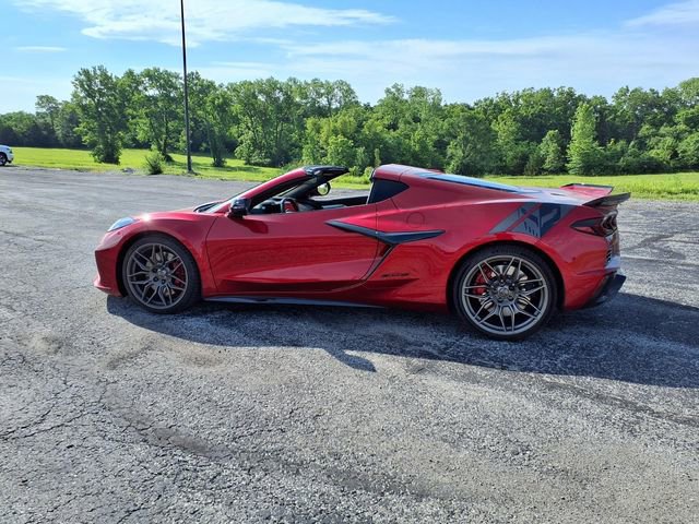 Used 2025 Chevrolet Corvette Z06 RWD image 27