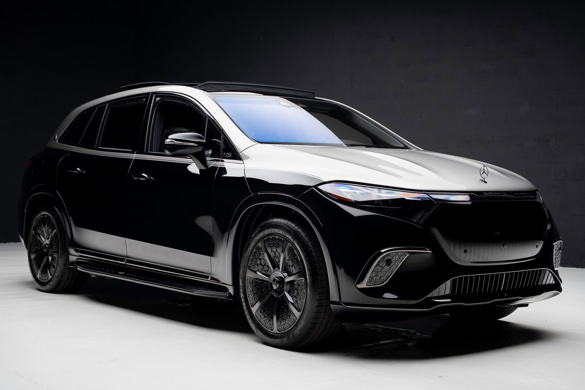 Used 2024 Mercedes-Benz Maybach EQS 680 4MATIC image 86