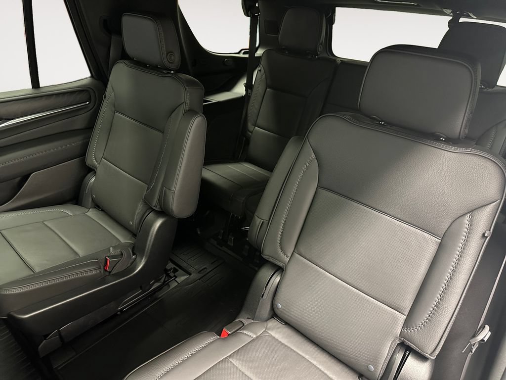 Used 2023 GMC Yukon Denali AWD/4WD image 13