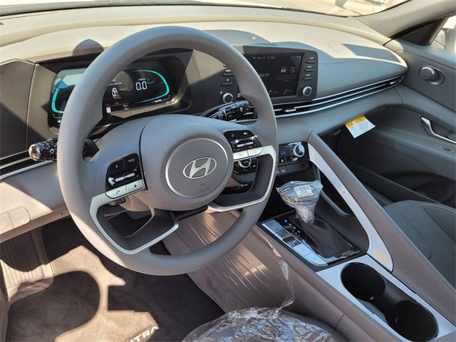 New 2025 Hyundai Elantra Blue image 7
