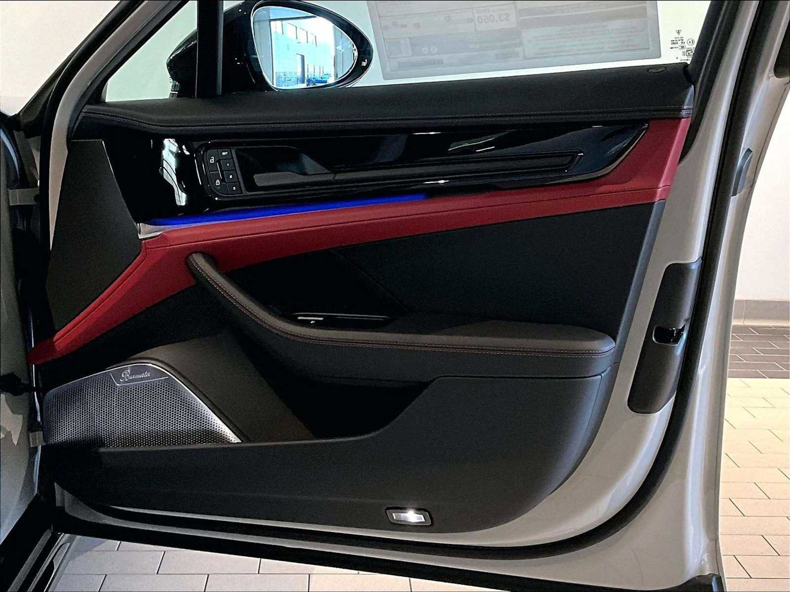 New 2025 Porsche Panamera 4 image 24