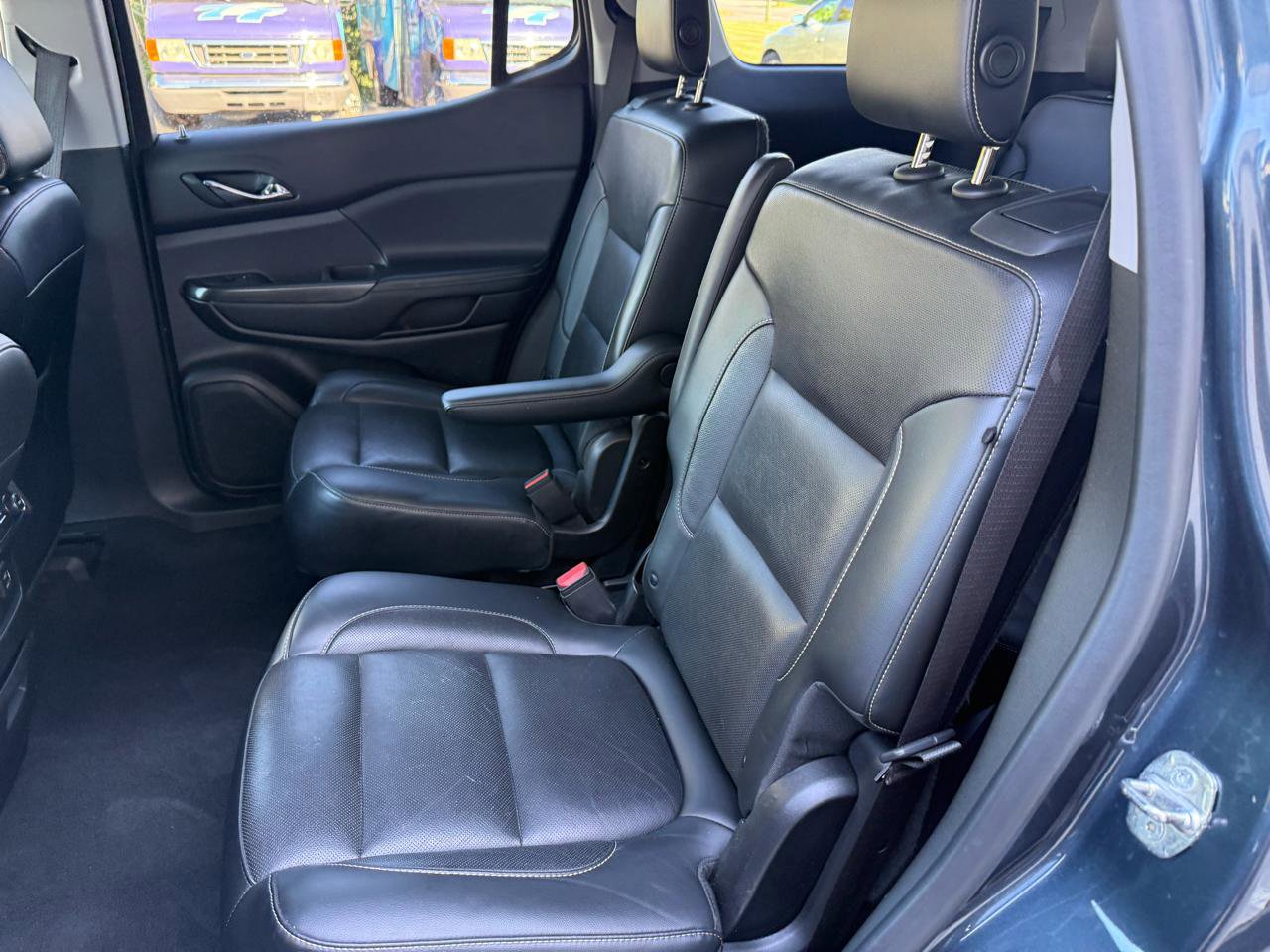 Used 2019 GMC Acadia SLT w/ Black Edition image 25