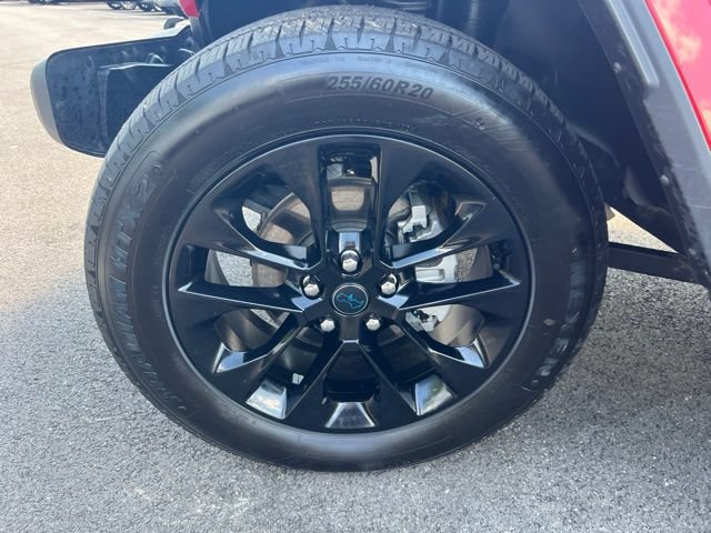 Used 2025 Jeep Wrangler Unlimited Sahara AWD/4WD image 39