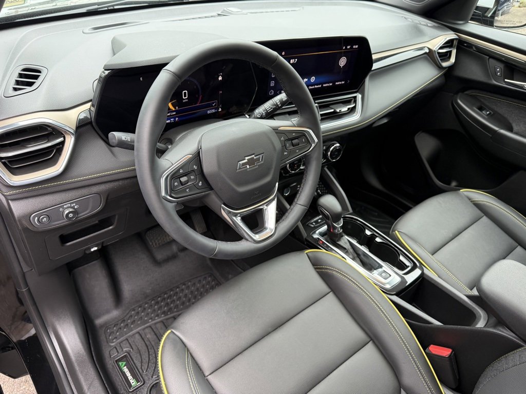Used 2025 Chevrolet TrailBlazer ACTIV w/ Convenience Package image 13