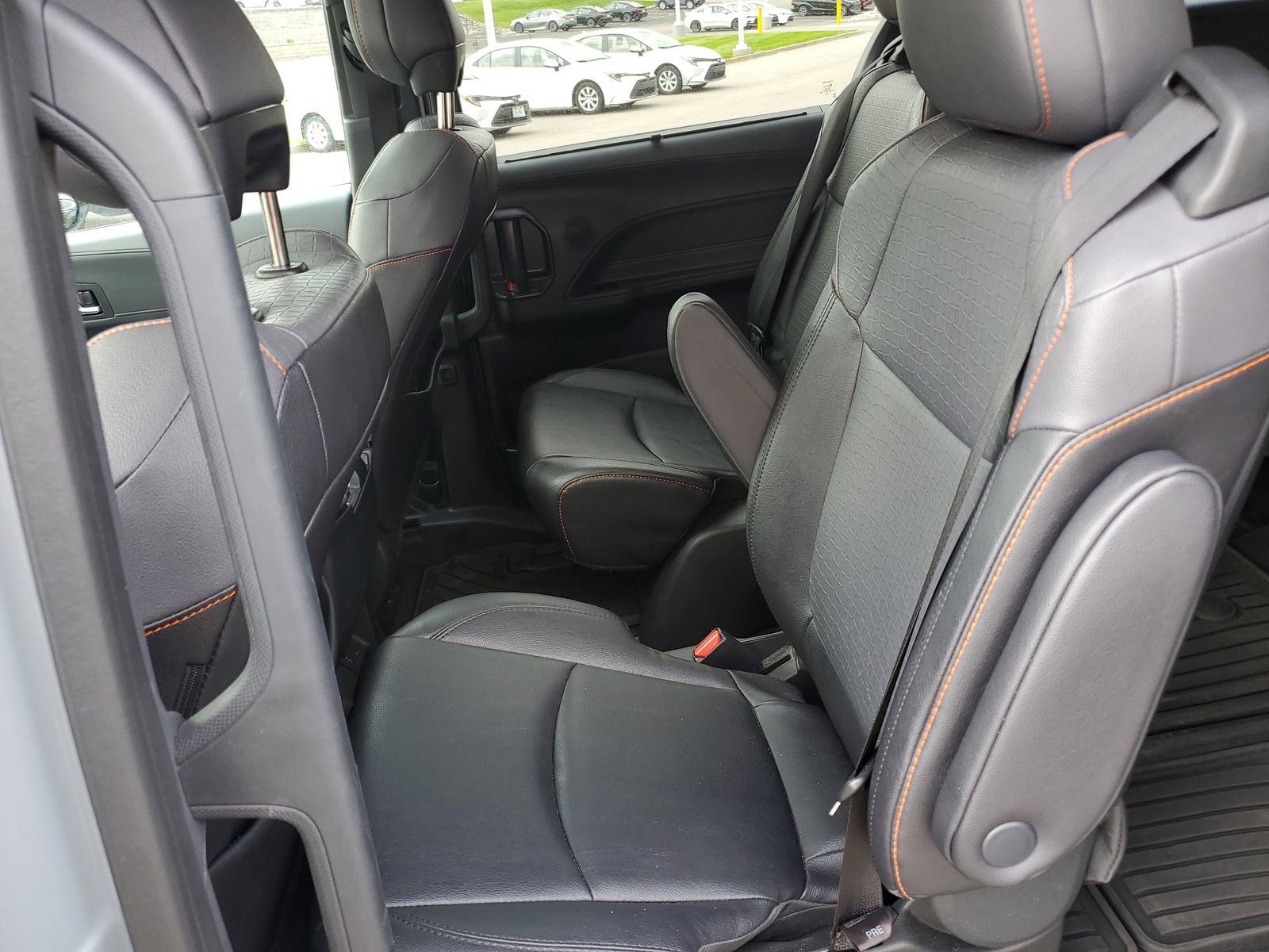 Used 2024 Toyota Sienna XSE image 15