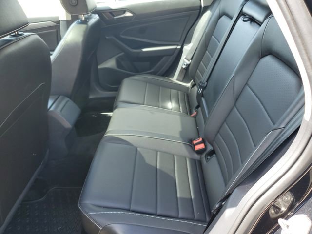 Used 2023 Volkswagen Jetta SE w/ Panoramic Sunroof Package FWD image 27