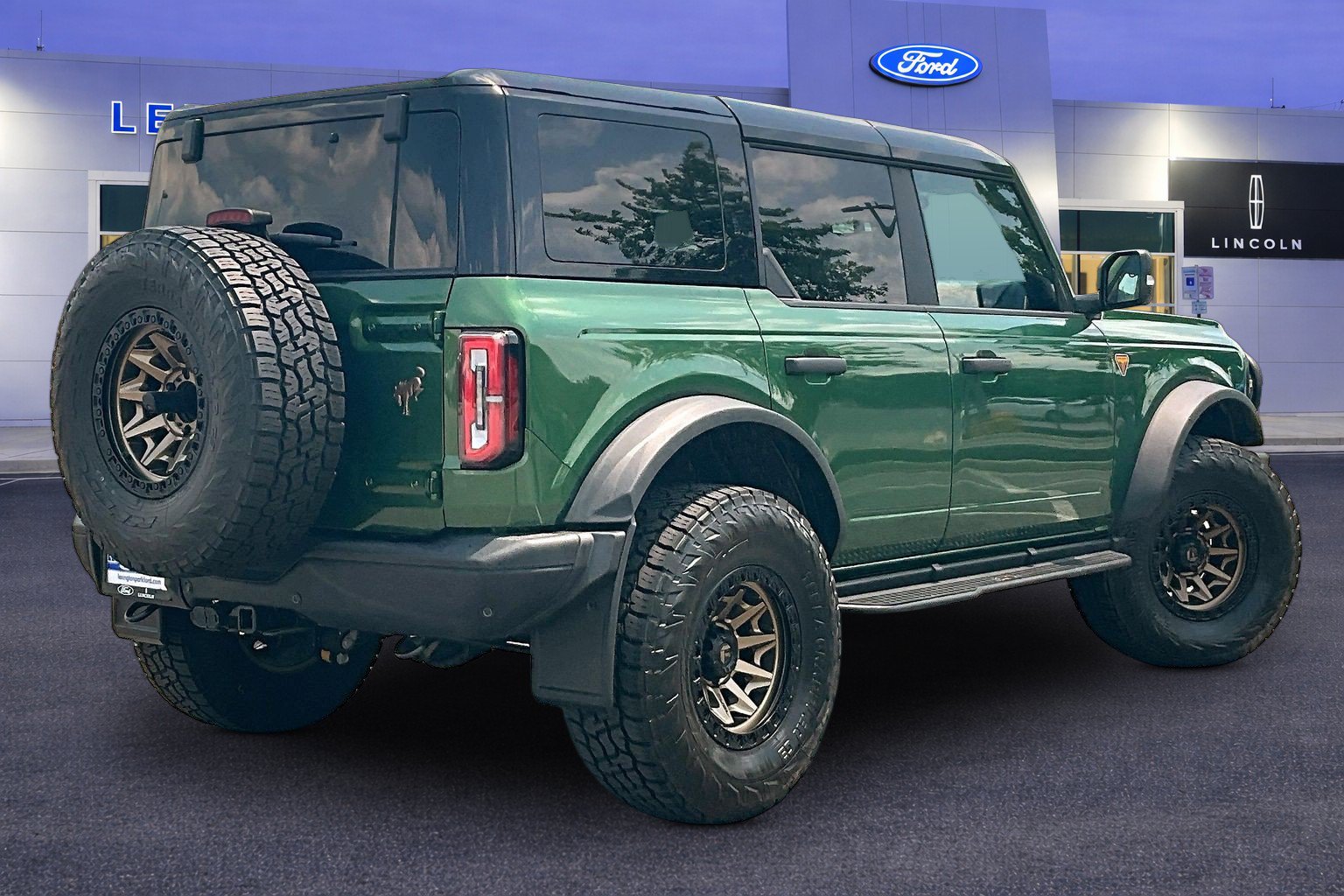 Used 2025 Ford Bronco Badlands AWD/4WD image 5