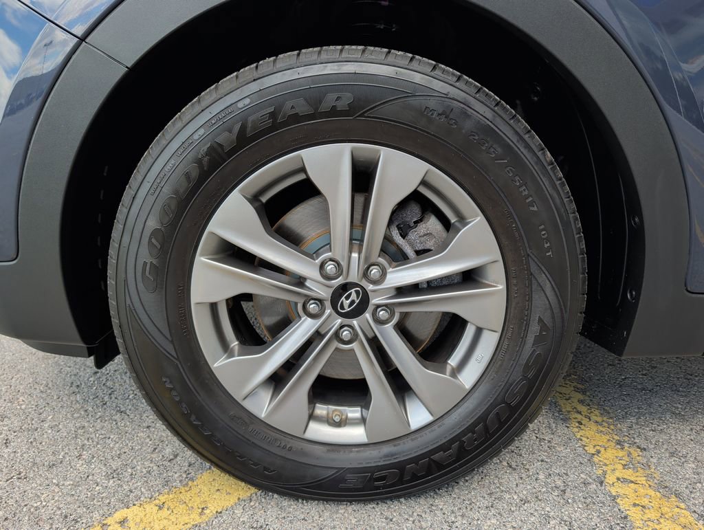 Used 2016 Hyundai Santa Fe Sport FWD image 4