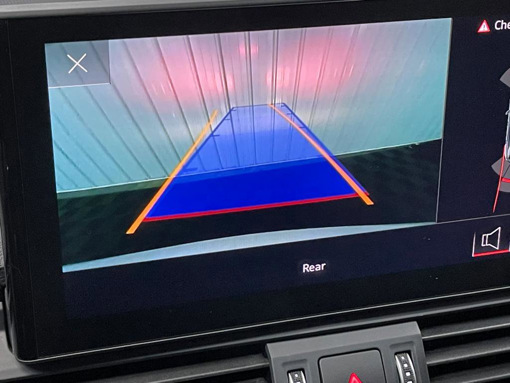 Used 2022 Audi SQ5 Premium image 22