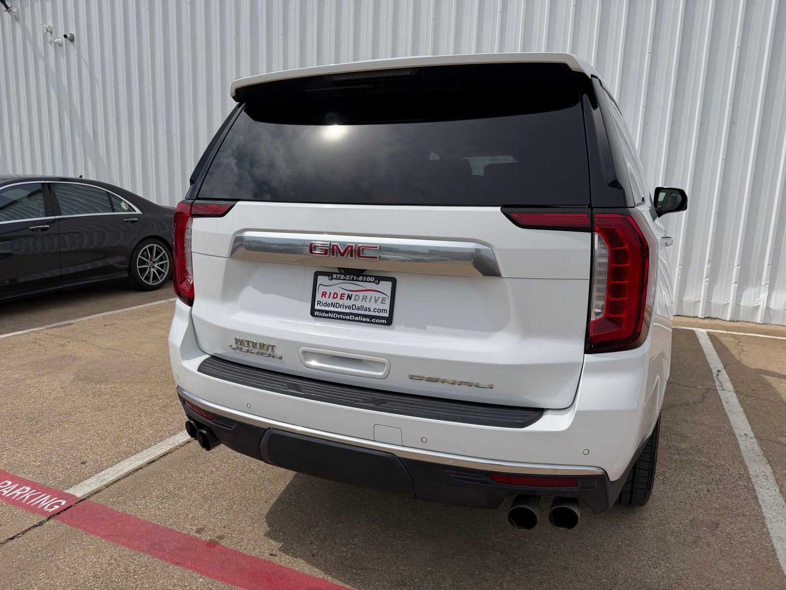 Used 2021 GMC Yukon Denali AWD/4WD image 6