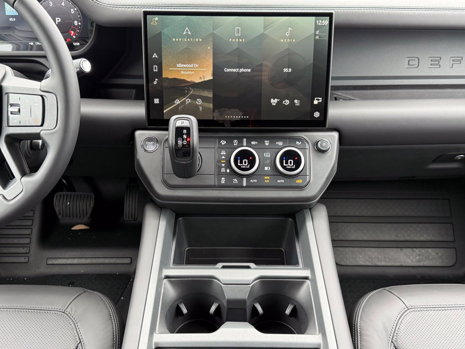 New 2026 Land Rover Defender 110 S AWD/4WD image 19