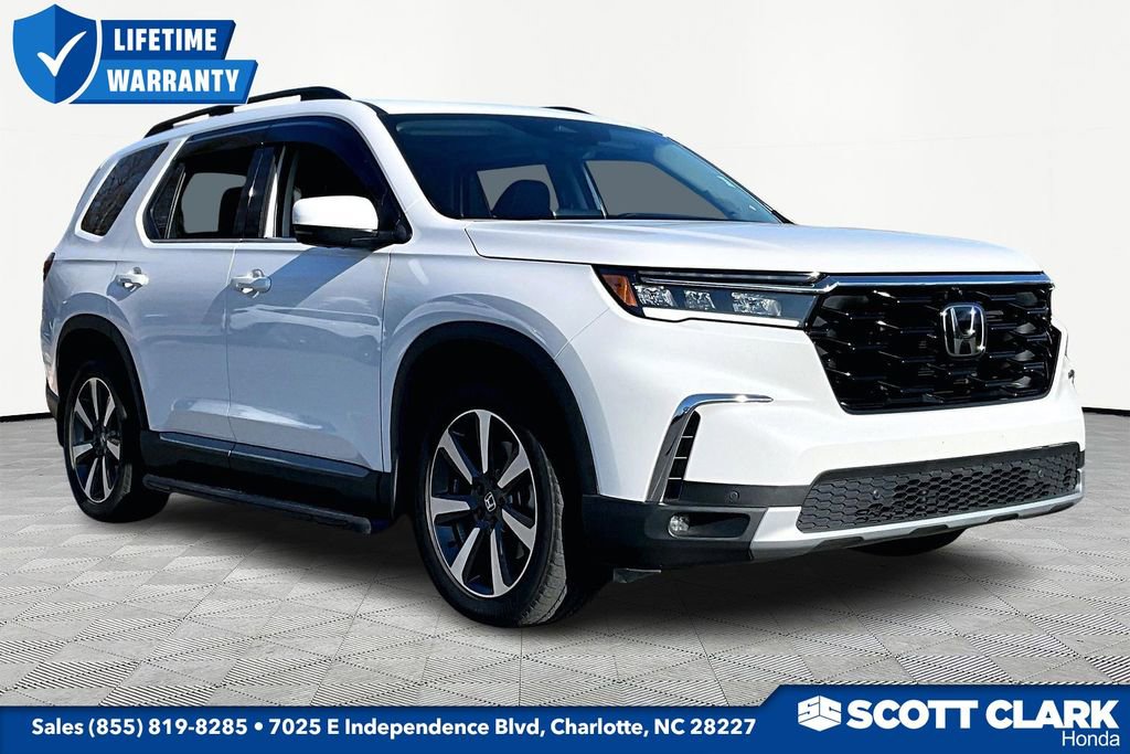 Used 2023 Honda Pilot Elite image 1
